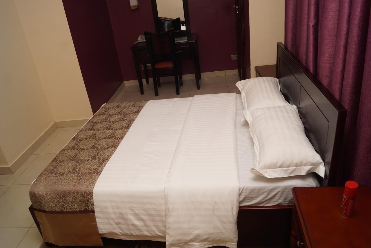 Diamonds Hotel Kampala Eksteriør bilde