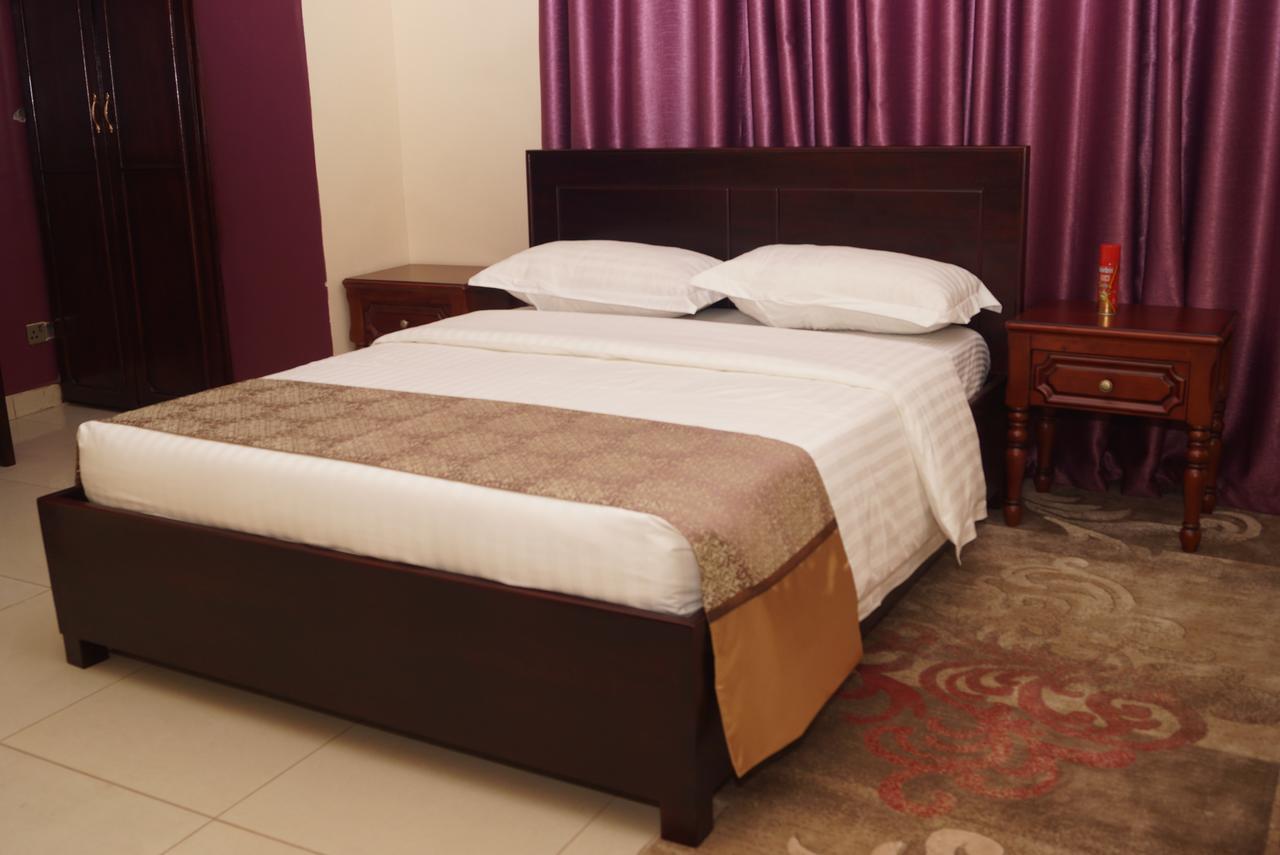 Diamonds Hotel Kampala Eksteriør bilde