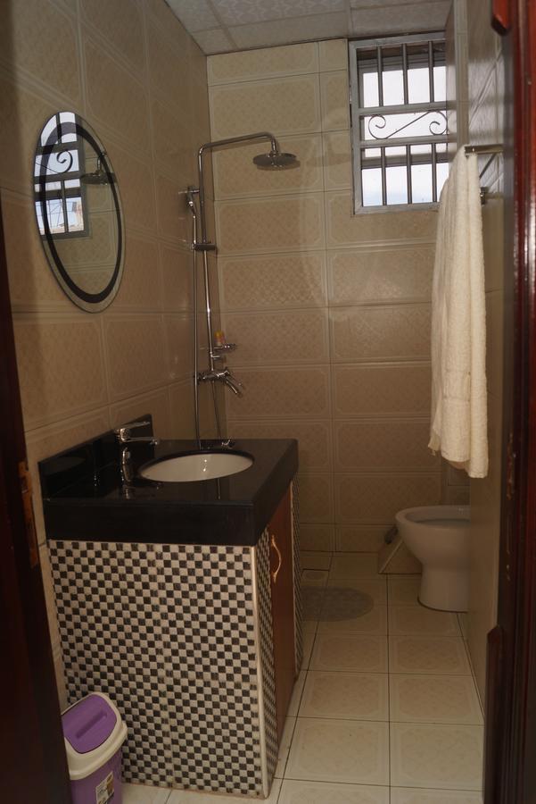 Diamonds Hotel Kampala Eksteriør bilde