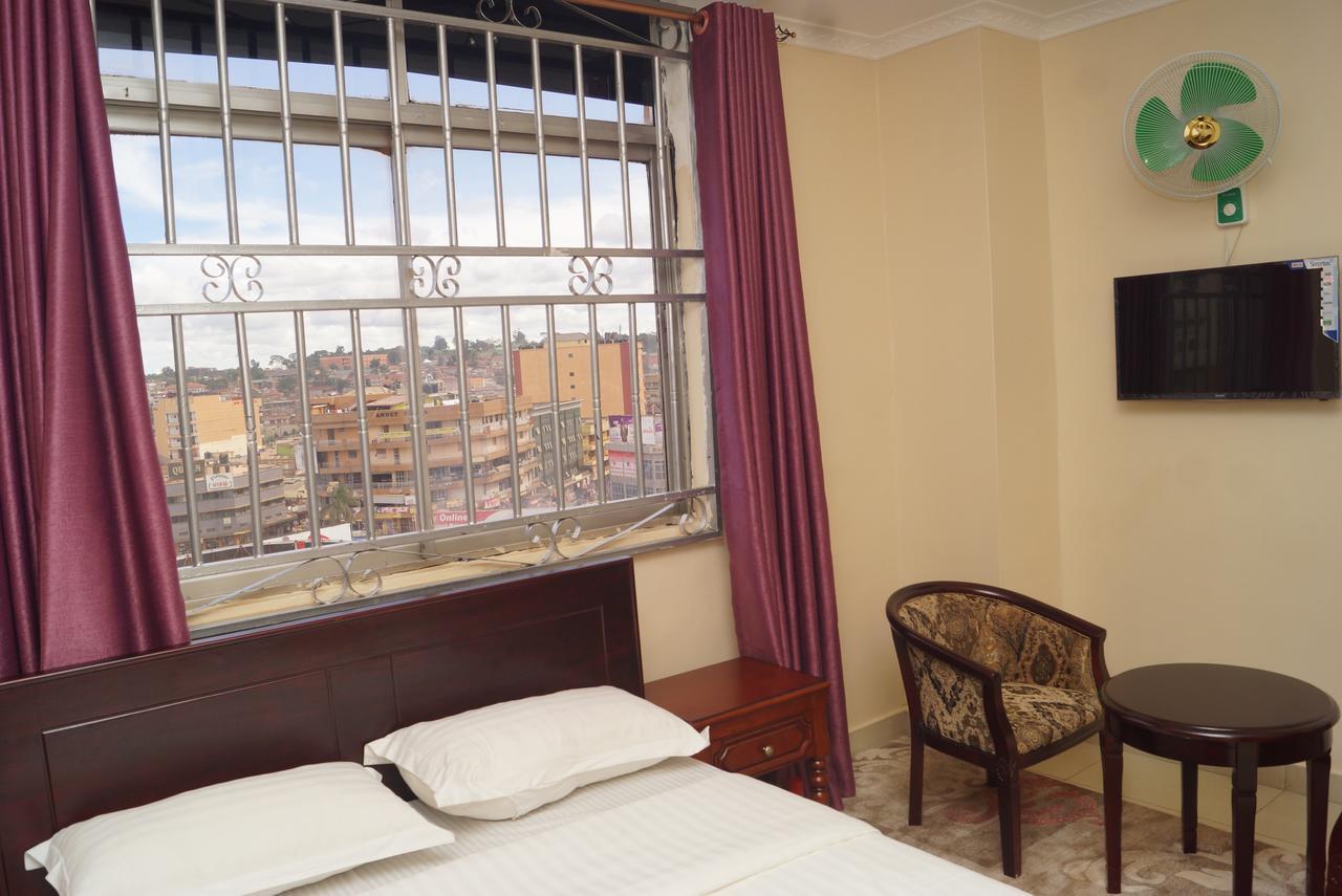 Diamonds Hotel Kampala Eksteriør bilde