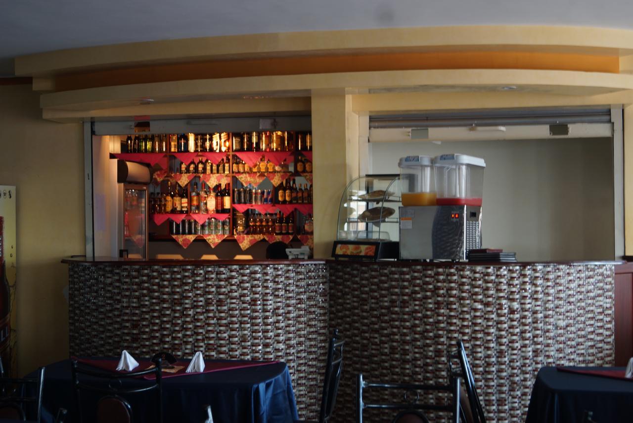 Diamonds Hotel Kampala Eksteriør bilde