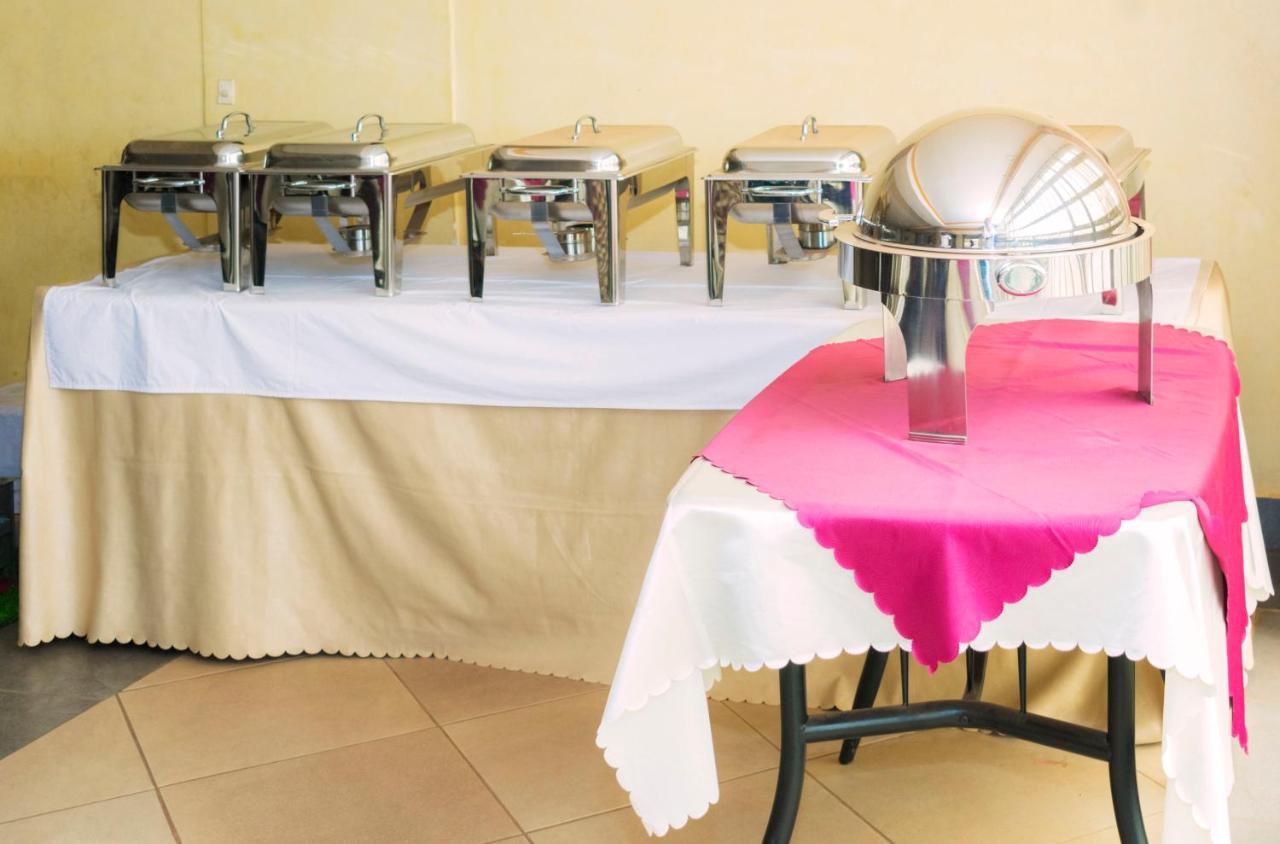 Diamonds Hotel Kampala Eksteriør bilde